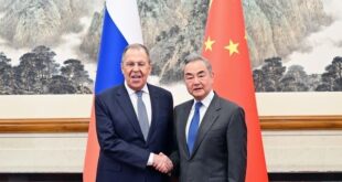 وزيرا خارجية الصين وروسيا يتبادلان وجهات النظر بشأن الصراع الأمريكي-الإيراني والوضع في منطقة آسيا-الباسيفيك والأزمة الأوكرانية وقضايا أخرى