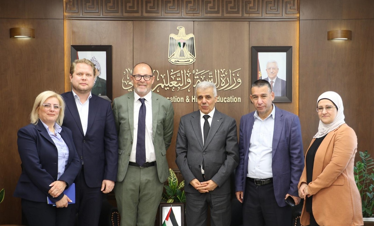 وزير التربية والتعليم يبحث مع ممثل اليونيسف مستجدات التعليم في ظل الظروف الراهنة
