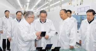 رئيس مجلس الدولة الصيني يؤكد أهمية بناء شبكة كهرباء من النمط الجديد وتحسين بنية الطاقة