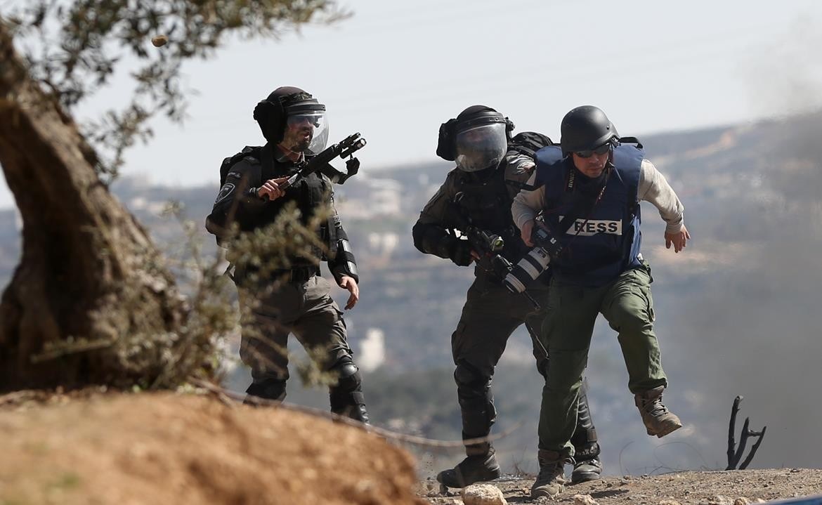 نقابة الصحفيين في اليوم العالمي لحرية الصحافة: معركة يومية لكشف الحقيقة في وجه الاستهداف الإسرائيلي