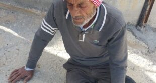 مستوطنون يعتدون بالضرب على مزارع في يطا جنوب الخليل