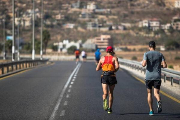 الاحتلال يغلق الشارع الالتفافي شمال الخليل لتأمين فعالية رياضية للمستوطنين