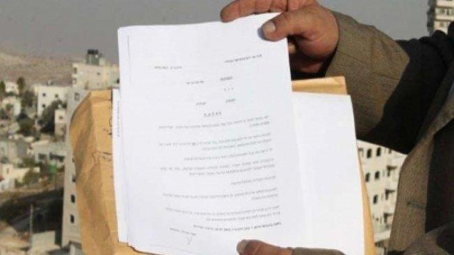 الاحتلال يخطر بهدم ووقف البناء في 15 منزلاً ببلدة تقوع جنوب شرق بيت لحم