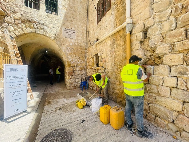 فوز لجنة إعمار الخليل بجائزة الإيسيسكو للتميز في مجال التراث