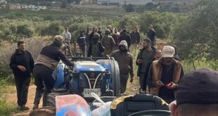 مستوطنون يهاجمون المزارعين ويجبرونهم على مغادرة أراضيهم شرق رام الله