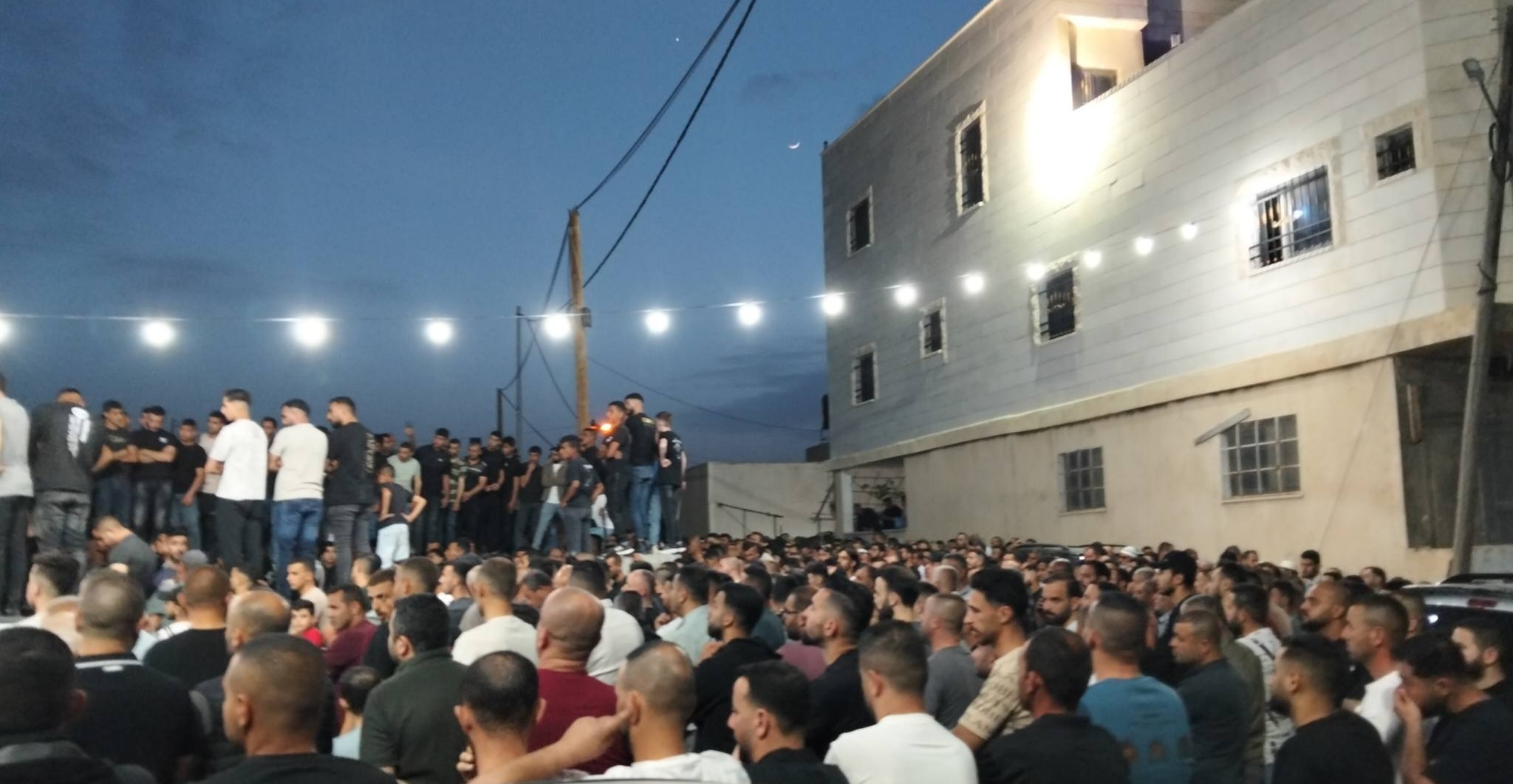 تشييع جثمان الشهيد العملة في بيت أولا بالخليل