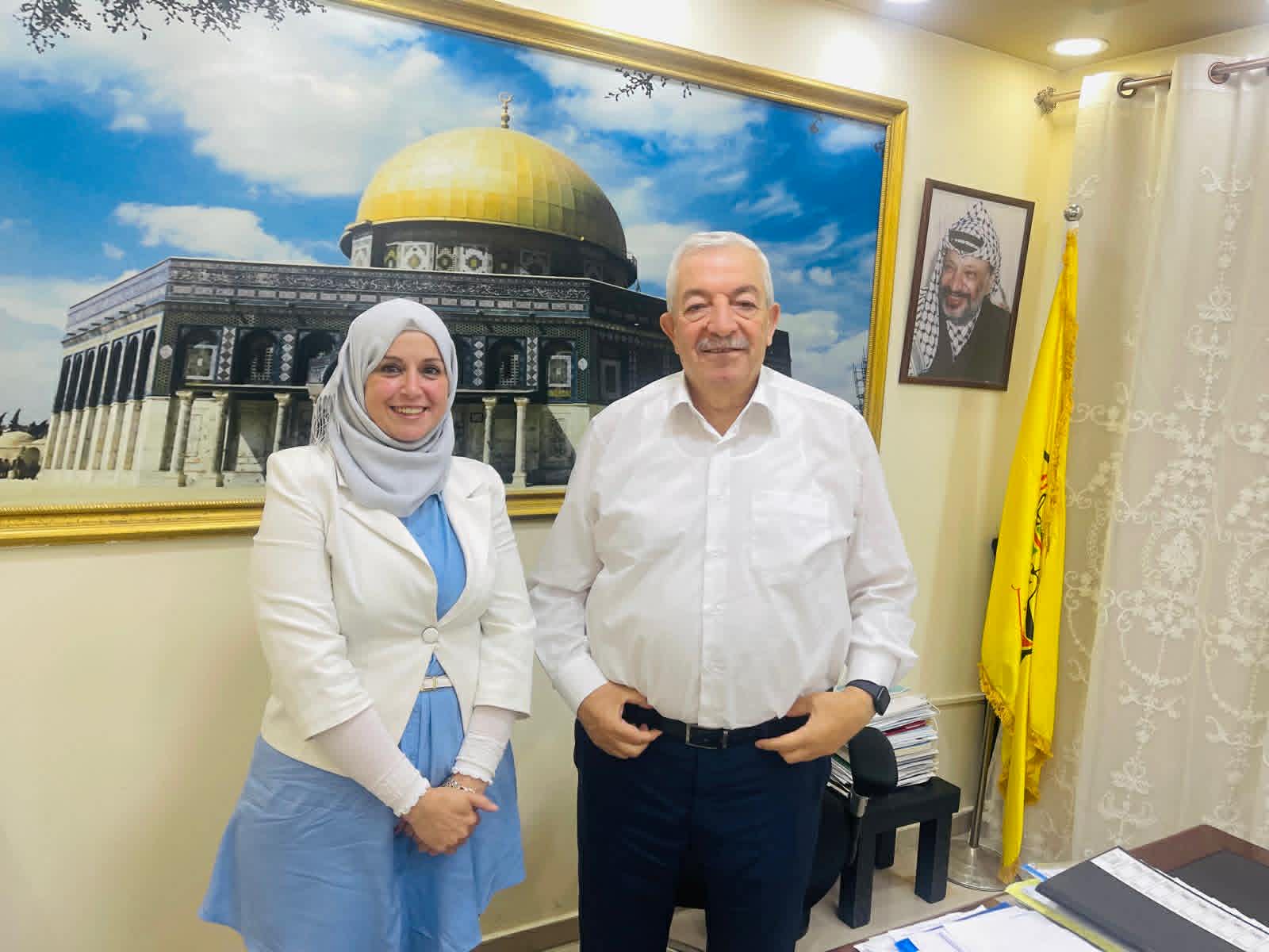 العالول ، سيرةُ وطنٍ وقائدٌ يلتف حوله الأوفياء ، بقلم : د. منى ابو حمدية