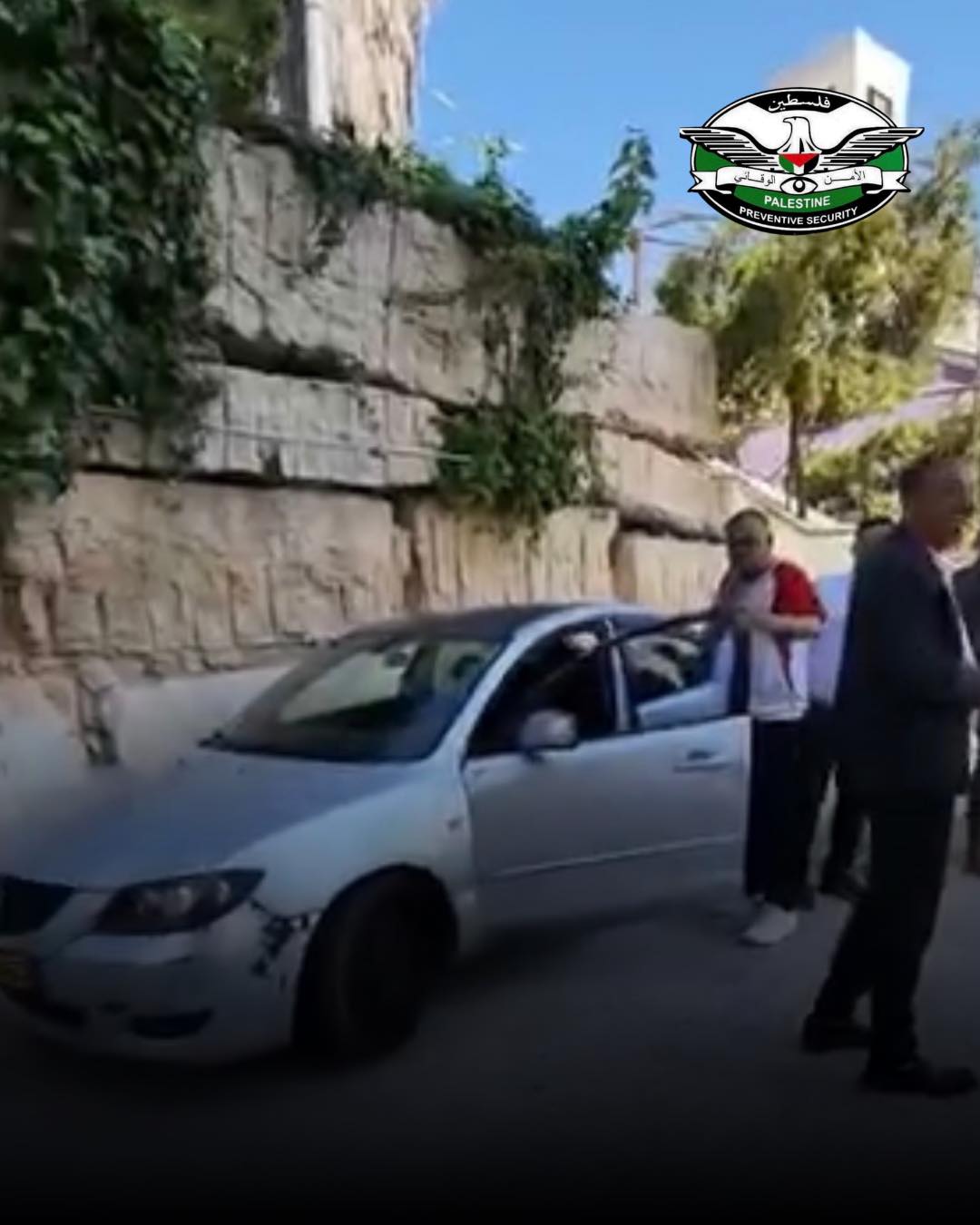 الأمن الوقائي في الخليل يضبط مركبة مسروقة ويعيدها لمالكها