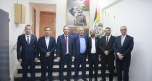 عضو اللجنة المركزية الفريق جبريل الرجوب يَستقبل رئيس بلدية الخليل المهندس يوسف الجعبري