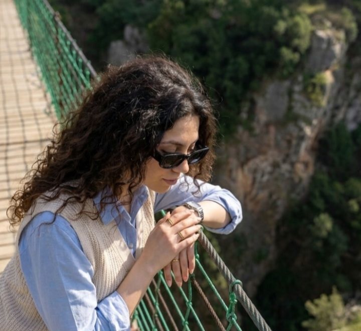 وجعٌ لا يُحكى ، بقلم : ماريا حنا