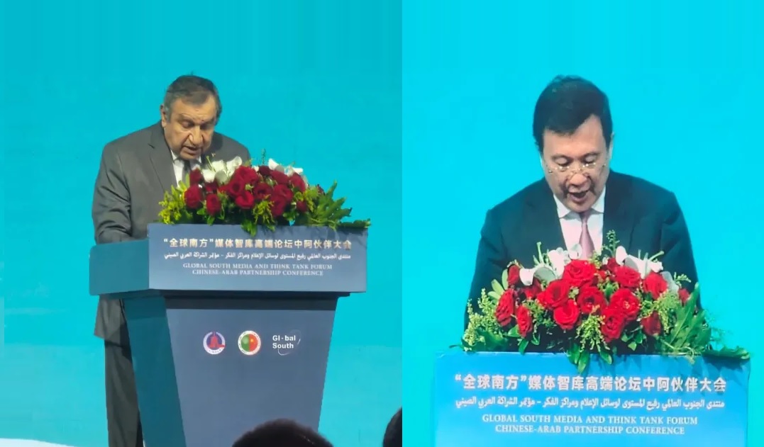 رئيس ((شينخوا)) يلتقي رئيس الوزراء المصري السابق عصام شرف
