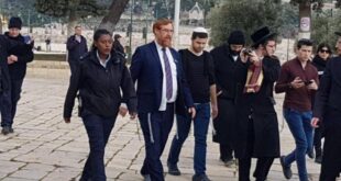 مستوطنون بقيادة المتطرف "يهودا غليك" يقتحمون الأقصى