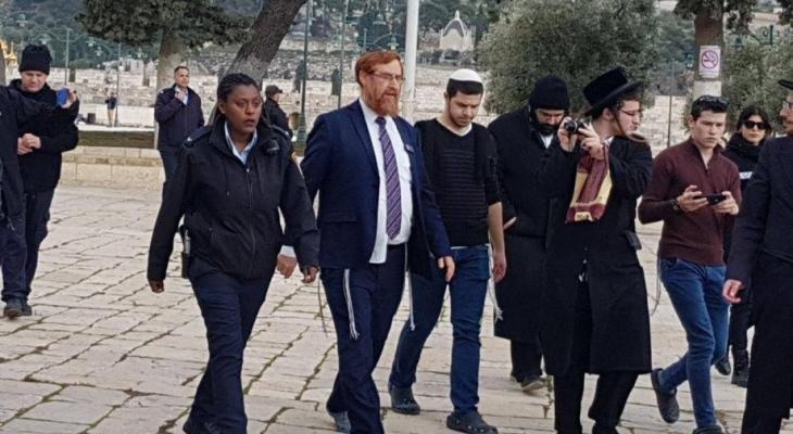 مستوطنون بقيادة المتطرف "يهودا غليك" يقتحمون الأقصى