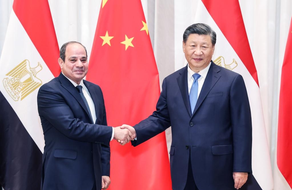 الرئيس شي يتبادل التهاني مع الرئيس المصري بمناسبة الذكرى الـ70 لإقامة العلاقات بين البلدين