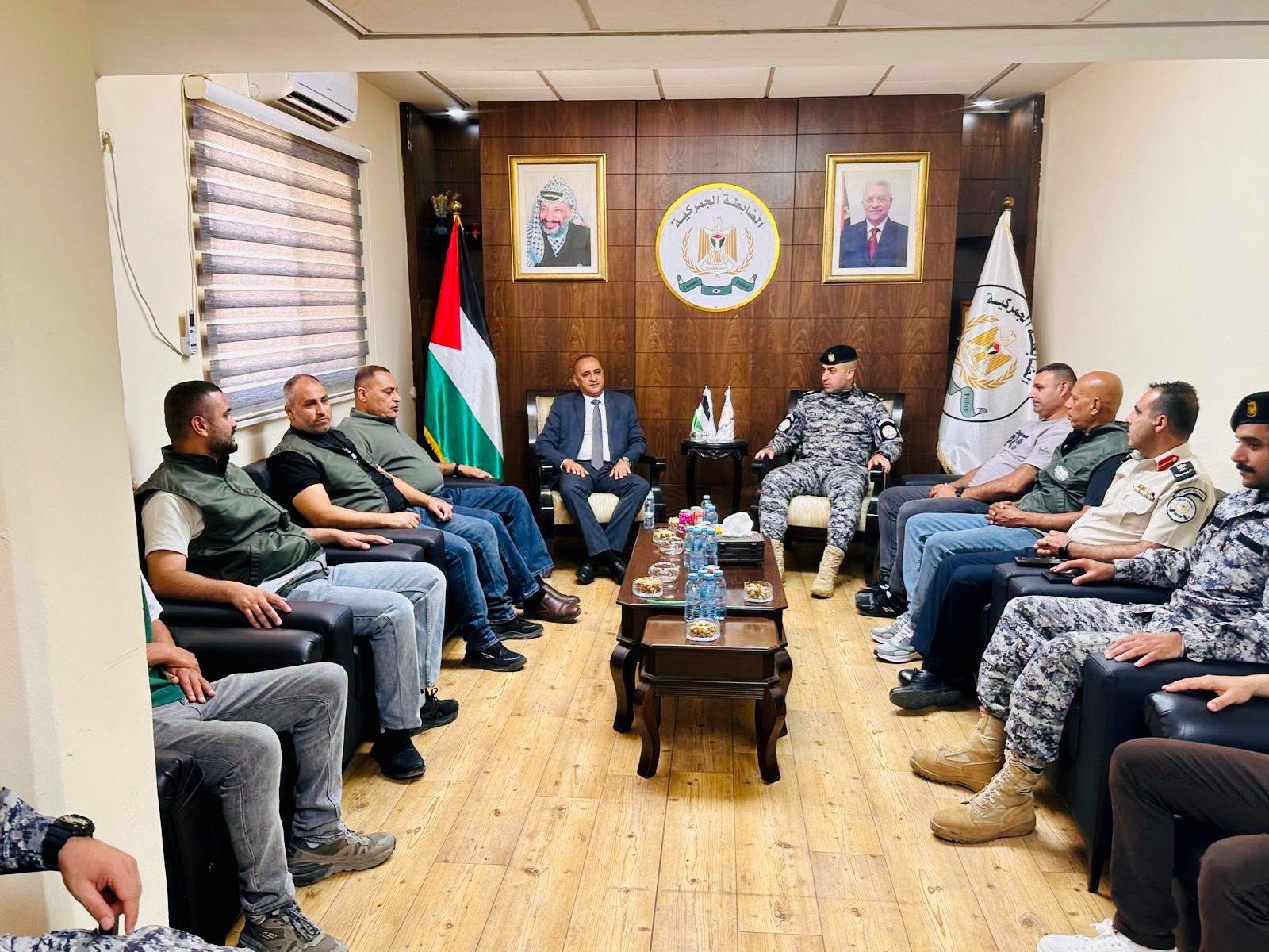 الضابطة الجمركية تستقبل مدير الأمن الوقائي في محافظة جنين