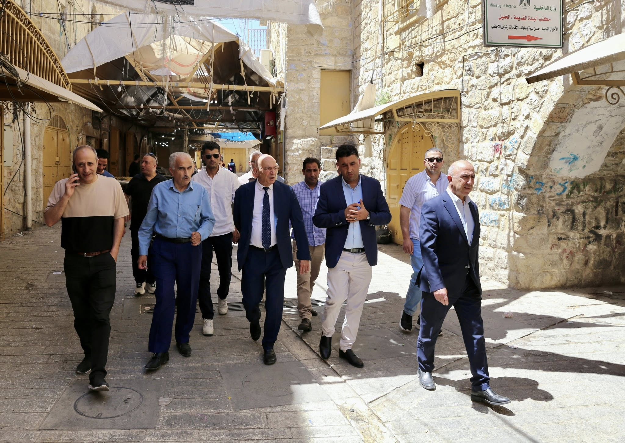 وزير السياحة والآثار هاني الحايك : سنواصل الجهود الحكومية للحفاظ على البلدة القديمة في الخليل
