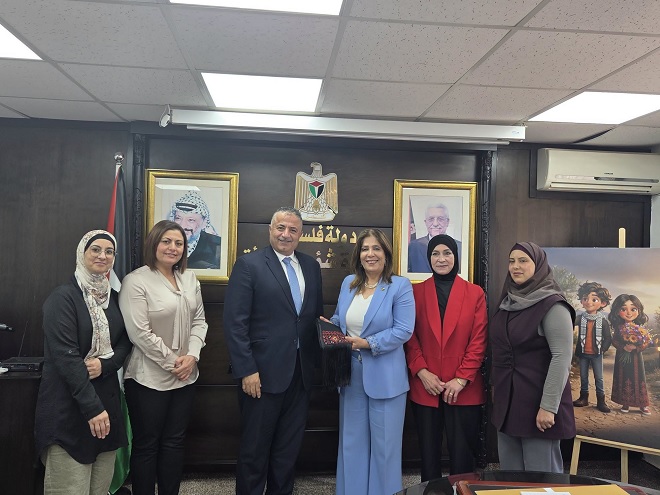 وزيرة شؤون المرأة منى الخليلي تؤكد أهمية الشراكة مع الهيئات المحلية لتعزيز التمكين الاقتصادي للنساء