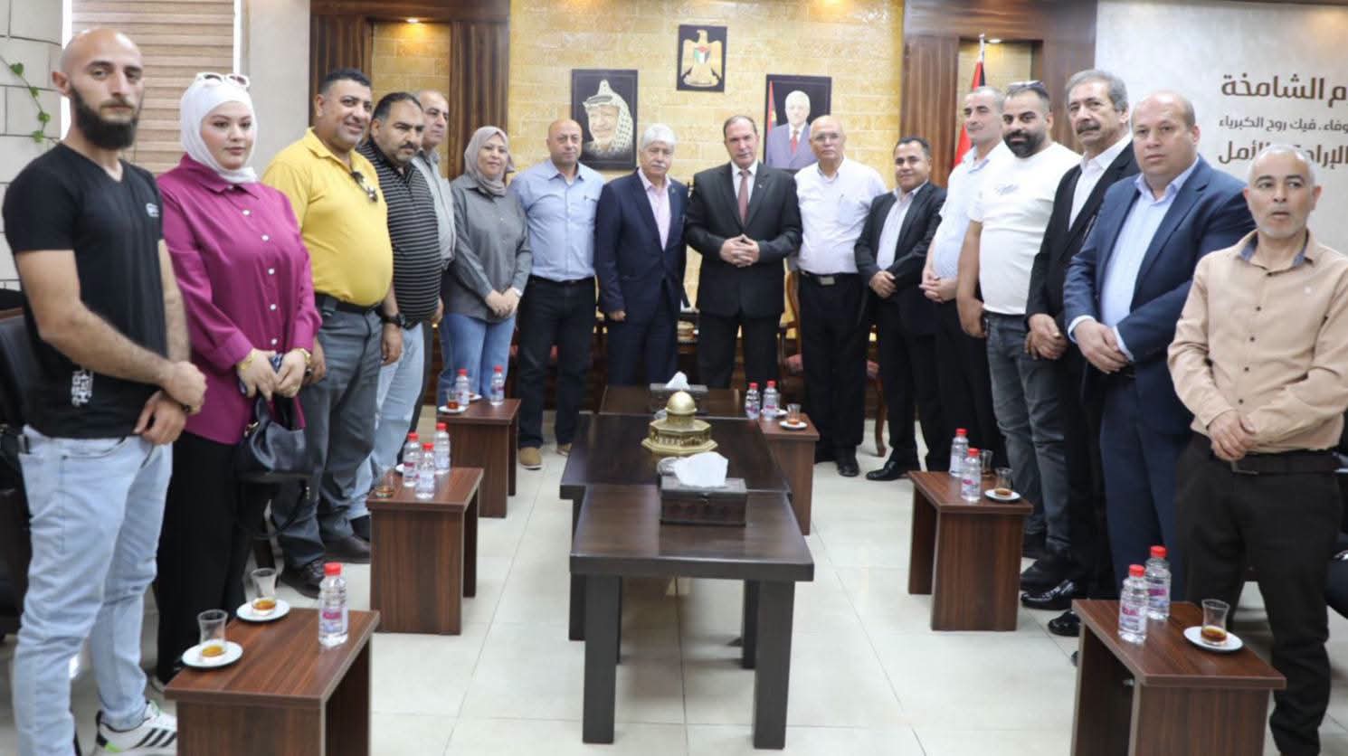 استقبله محافظ طولكرم مشيدا بالجولة واهميتها .. وفد قيادي من النضال الشعبي برئاسة د. مجدلاني يتفقد محافظة طولكرم للاطلاع على الأوضاع وتعزيز الصمود