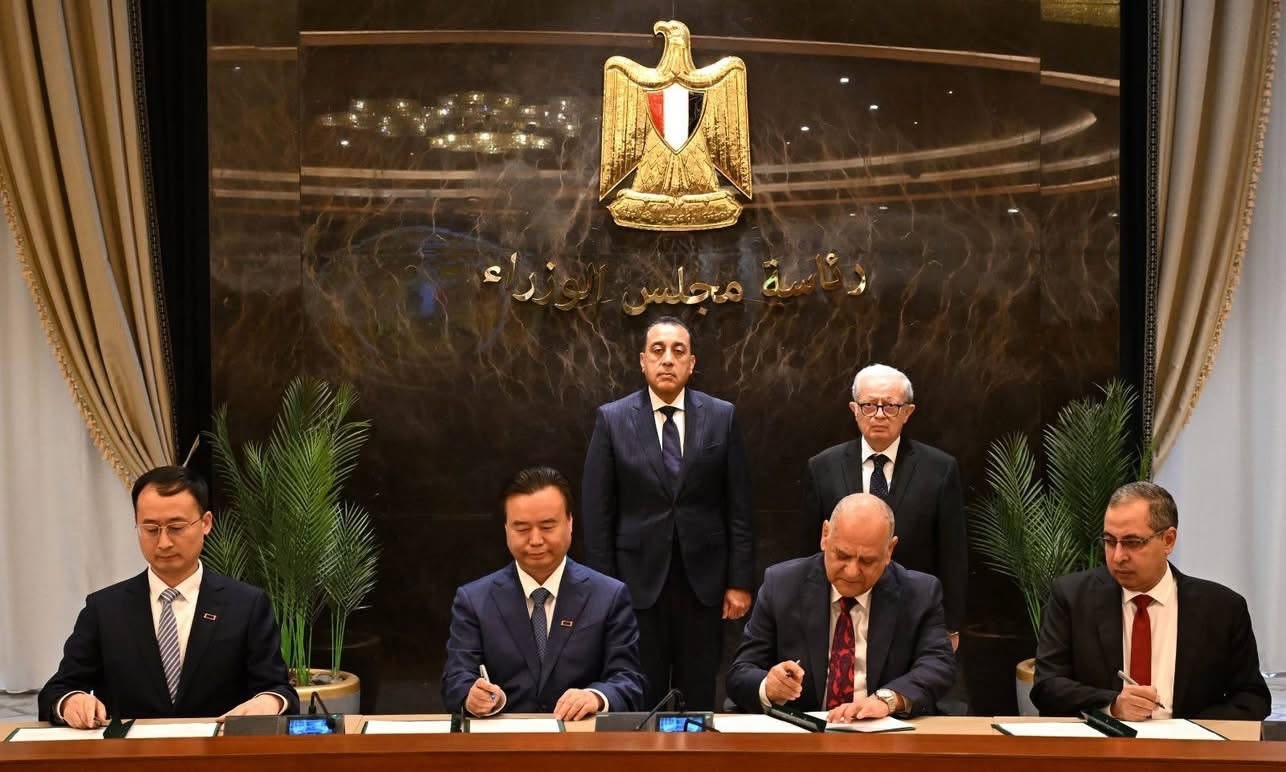 مصر: توقيع وثيقة الشراكة الاستراتيجية بين شركة النصر لصناعة السيارات ومجموعة فاو كار الصينية