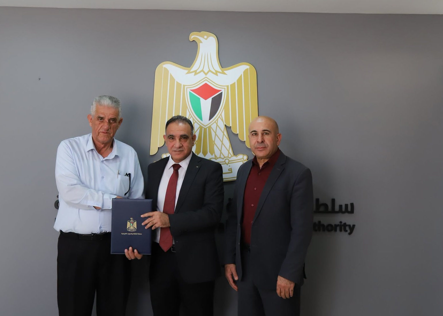 سلطة الطاقة تمنح رخصة مؤقتة جديدة لتوليد الكهرباء من الطاقة الشمسية في دورا بقدرة 800 كيلوواط