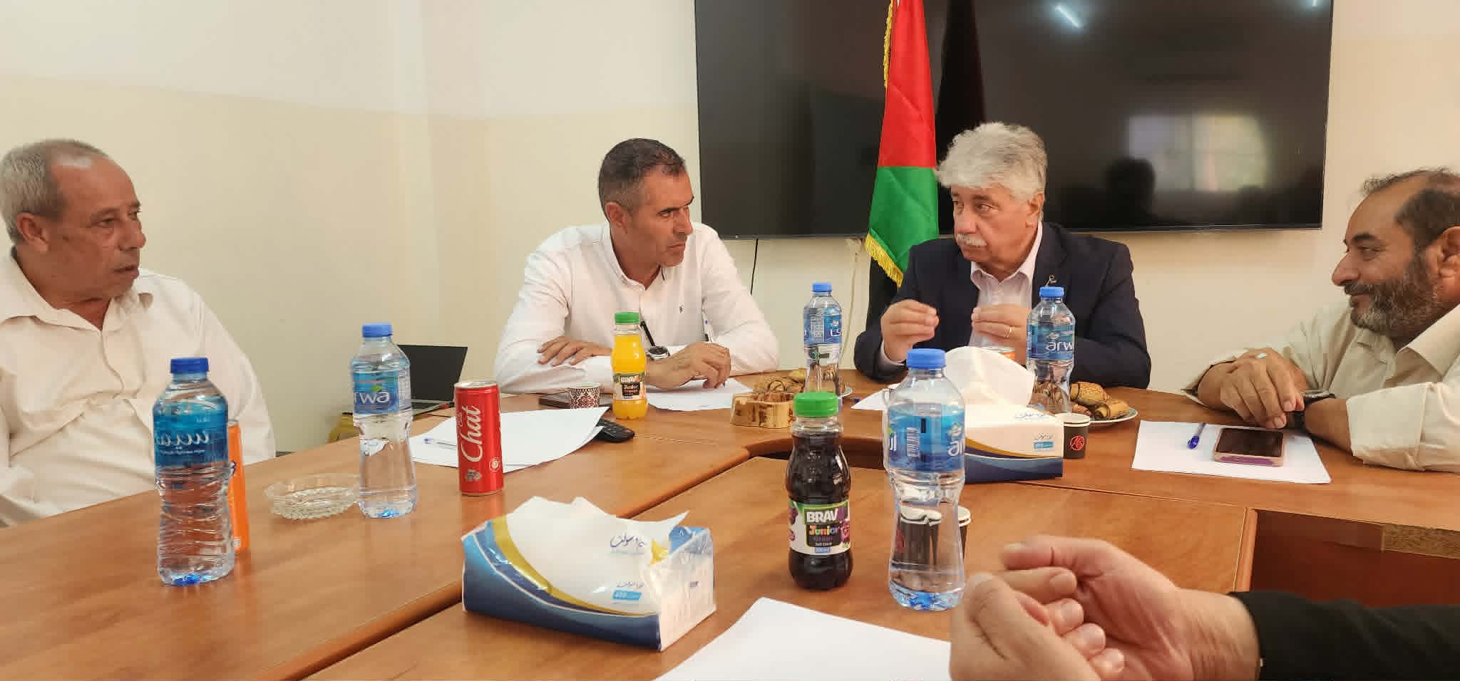 د. مجدلاني: نتطلع لتعزيز صمود البلدات الفلسطينية والاطلاع على احتياجاتها لمواجهة الاحتلال