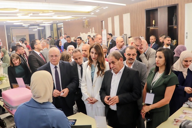 محافظ بيت لحم محمد طه أبو عليا يشارك في اختتام مشروع "نحو سوق العمل" لتعزيز فرص تشغيل الخريجين