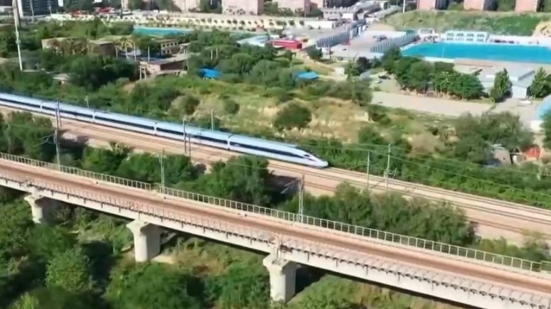 الصين تخطط لتشغيل أكثر من 160 قطارا سياحيا خاصا للسكك الحديدية بحلول عام 2030