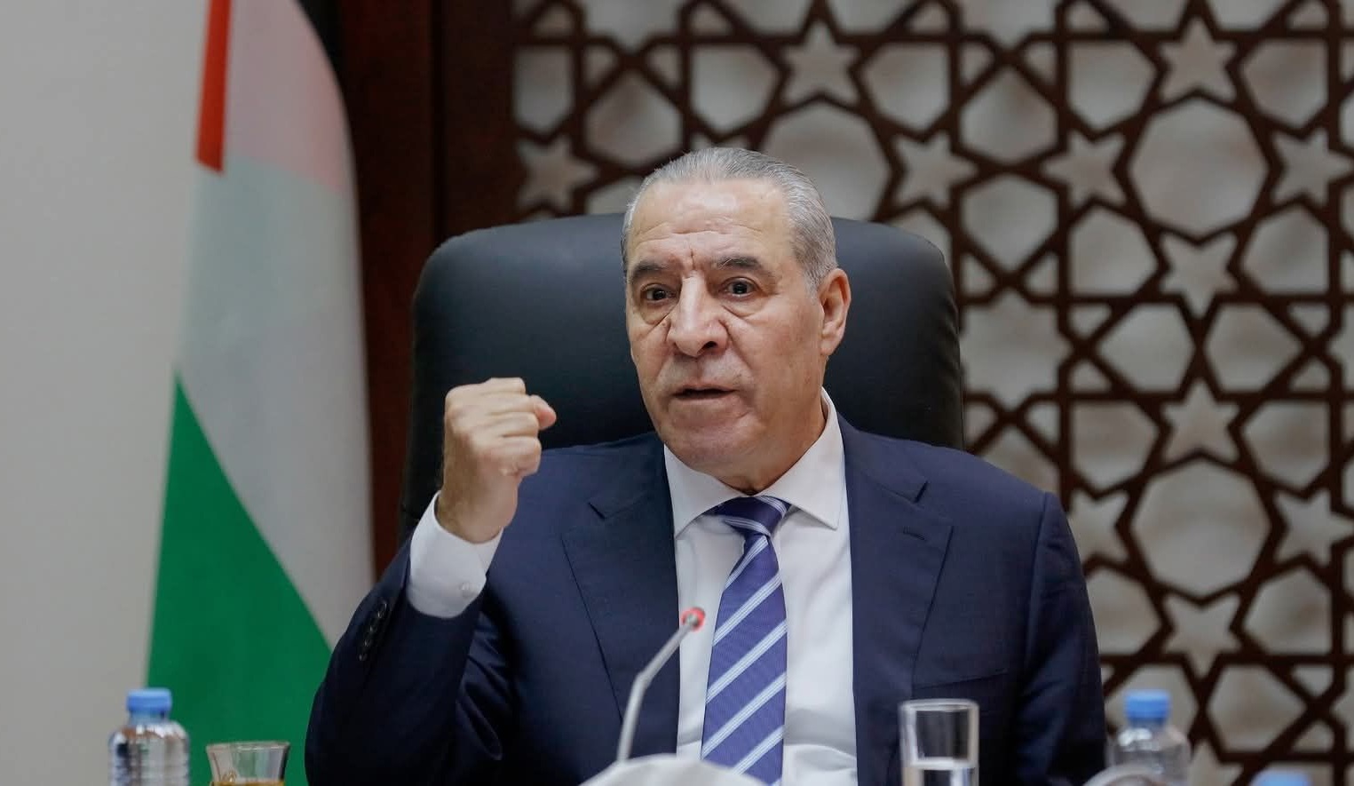 حسين الشيخ يشكر فخامة الرئيس وأعضاء اللجنة المركزية على ثقتهم بانتخابه نائباً لرئيس "فتح"
