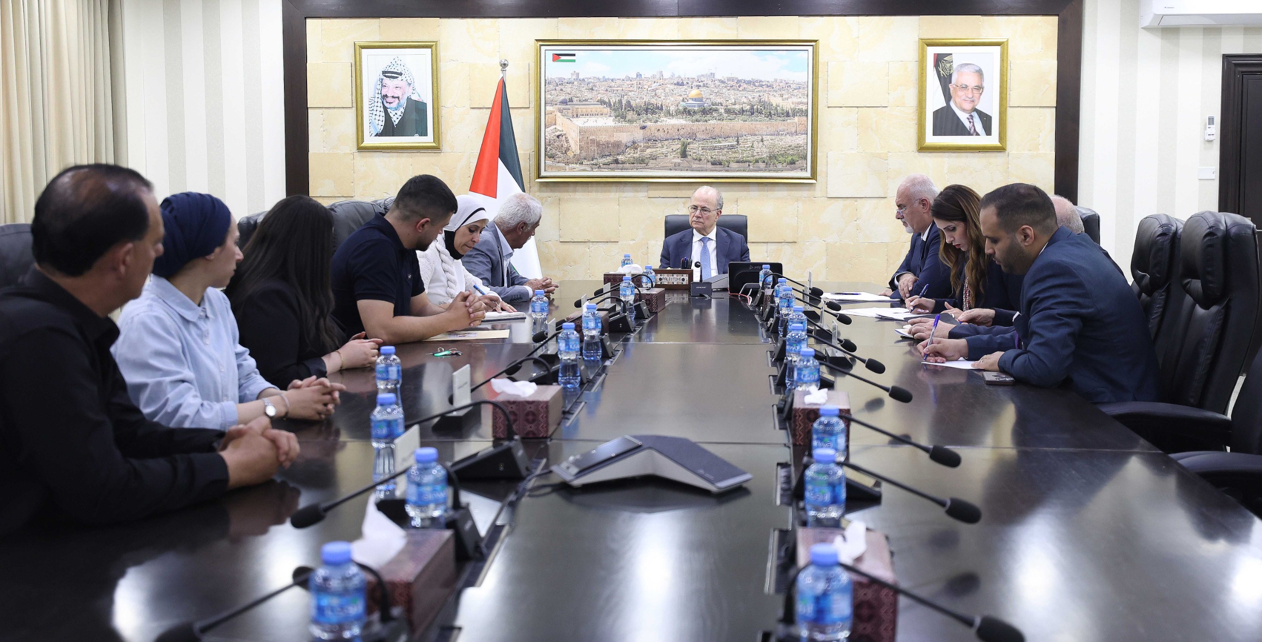مصطفى يبحث مع اتحاد الشباب الفلسطيني تعزيز الشراكة وبرامج التشغيل والتنمية الزراعية