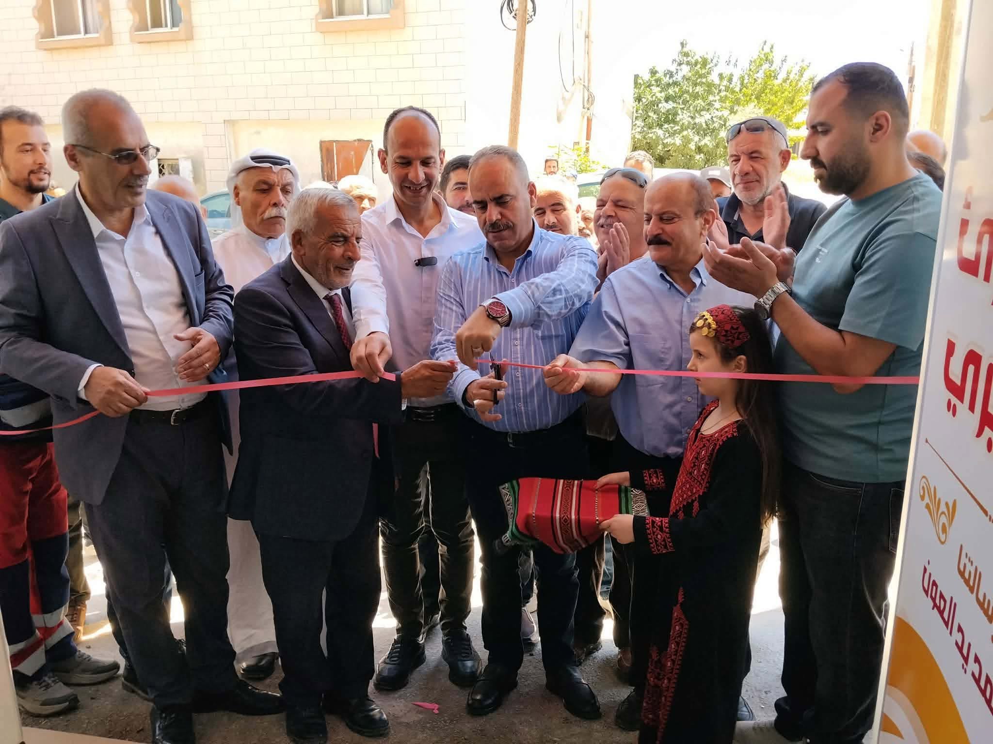 أمين سر حركة فتح إقليم نابلس محمد حمدان يشارك في افتتاح مركز طوارئ دوما ويطلع على واقع الأراضي التي تتعرض لاعتداءات المستوطنين