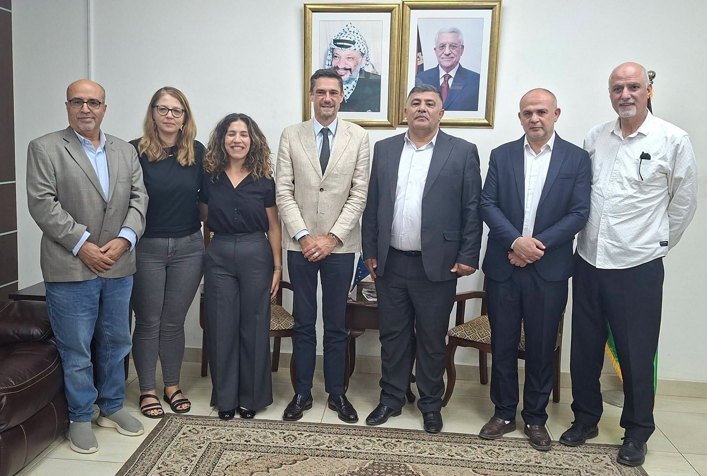 محافظ نابلس غسان دغلس يستقبل ممثل الاتحاد الأوروبي "أليكساندر شتوتسمان"