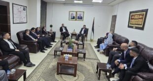 محافظ نابلس غسان دغلس يستقبل نقيب المحامين فادي عباس