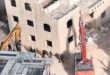 الاحتلال يهدم منزلا وبناية سكنية في كفر عقب شمال القدس