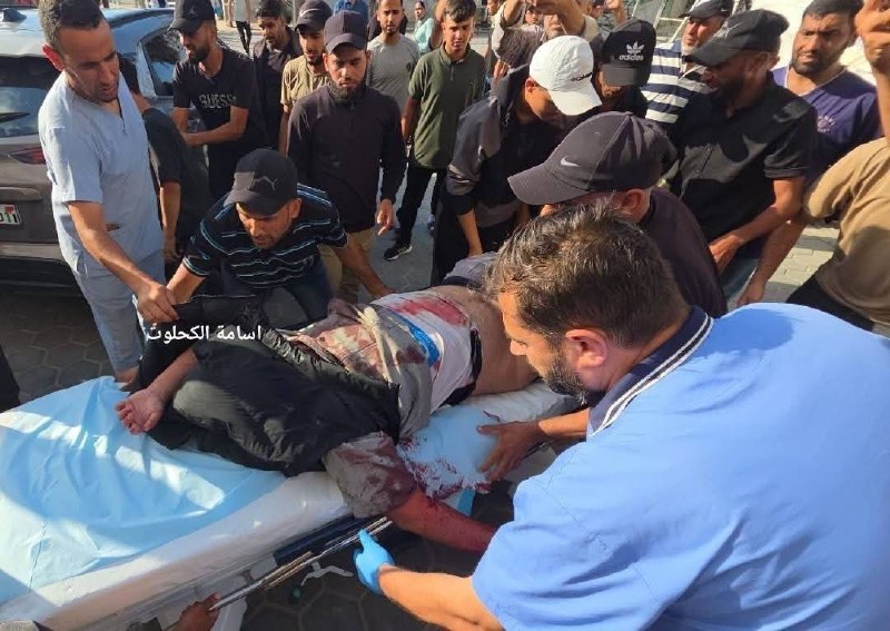 3 شهداء ومصابون إثر قصف الاحتلال مركبة وسط قطاع غزة