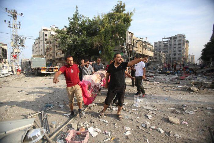 إصابات جراء قصف مسيّرة للاحتلال وسط قطاع غزة