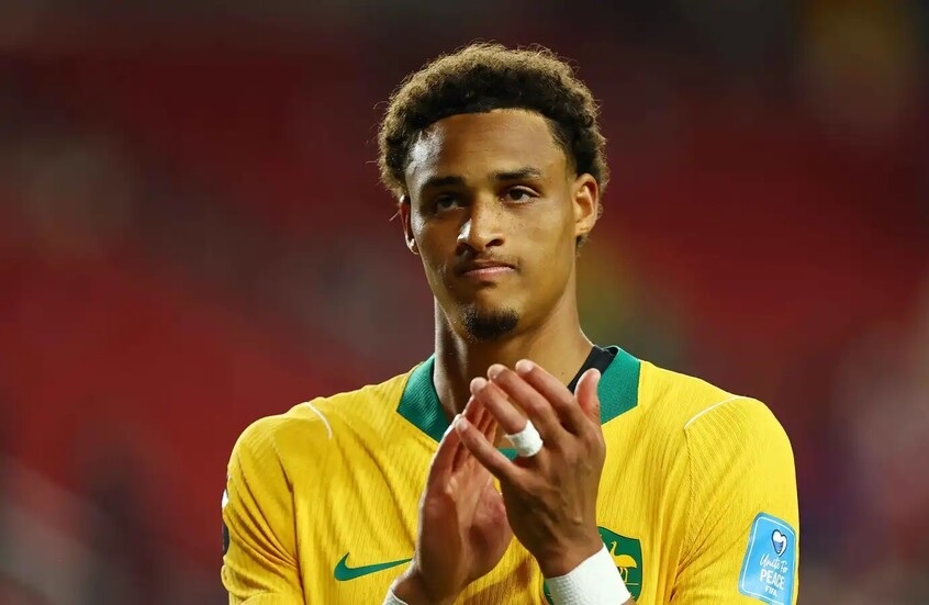 قبل مواجهة منتخب مصر.. لاعب أسترالي يشهر إسلامه