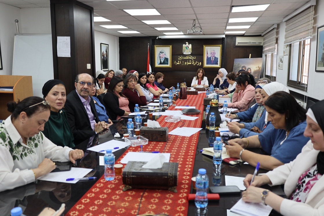 وزيرة شؤون المرأة تتراس اجتماع اللجنة الوطنية لمناهضة العنف لمراجعة التقدم المحرز وتطوير منظومة الحماية والوقاية