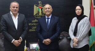 محافظ جنين كمال أبو الرب يبحث مع رئيس البلدية محمد جرار أزمة المياه ومشاريع البنية التحتية