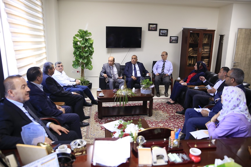 المدرسة الوطنية للإدارة تعزز الشراكة الوطنية لحوكمة اعتماد وتصنيف المدربين في فلسطين