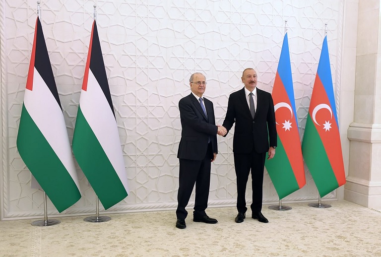 رئيس الوزراء يطلع رئيس أذربيجان على آخر التطورات ويبحث سبل تعزيز التعاون بين البلدين