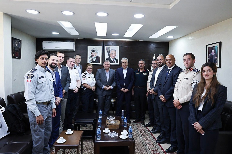 اللواء إياد بركات يلتقي رئيس البعثة الأمنية الكندية الجديد