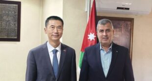 سفير الصين لدى الأردن قوه وي يلتقي وزير الطاقة والثروة المعدنية