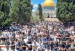 65 ألفا يؤدون صلاة الجمعة في المسجد الأقصى