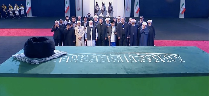 مشرع صيني بارز يحضر مراسم تشييع المرشد الأعلى الإيراني الراحل