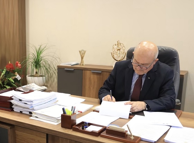 وزير الحكم المحلي يوقّع مخصصات إضافية بقيمة 7 ملايين يورو ضمن الدورة الثانية من برنامج تطوير البلديات