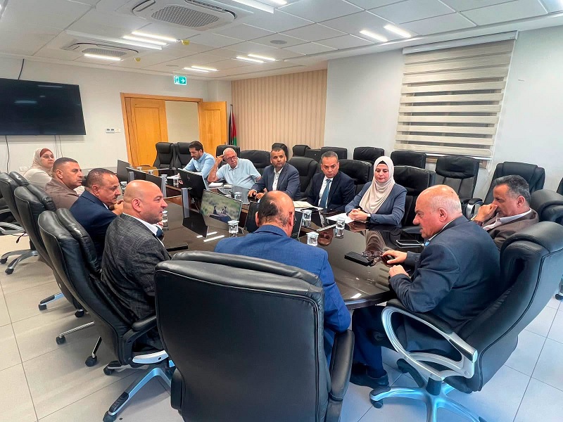 وزير الحكم المحلي يبحث مع مجلس الخدمات المشترك لإدارة النفايات الصلبة لمحافظة رام الله والبيرة سبل تعزيز الدعم
