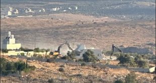 الاحتلال يهدم منزلاً في شقبا غرب رام الله