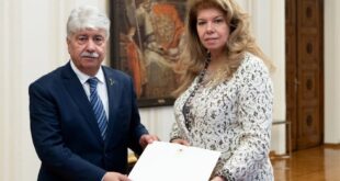 د. مجدلاني يسلم رئيسة بلغاريا رسالة خطية من الرئيس عباس