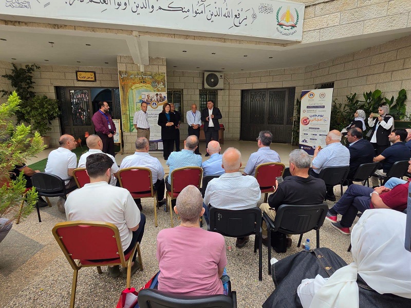 محافظ نابلس يفتتح يوم طبي المجاني في مدينة نابلس
