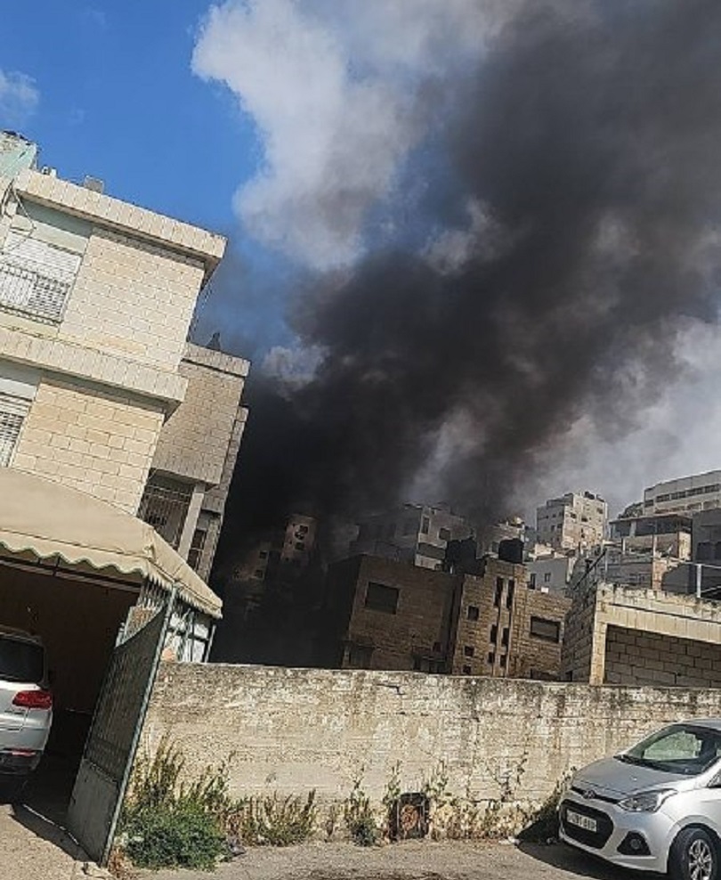 جيش الاحتلال يفجر منزلاً في نابلس بعد محاصرته لساعات
